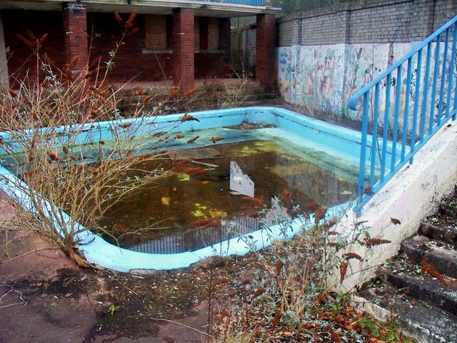 Empty pool