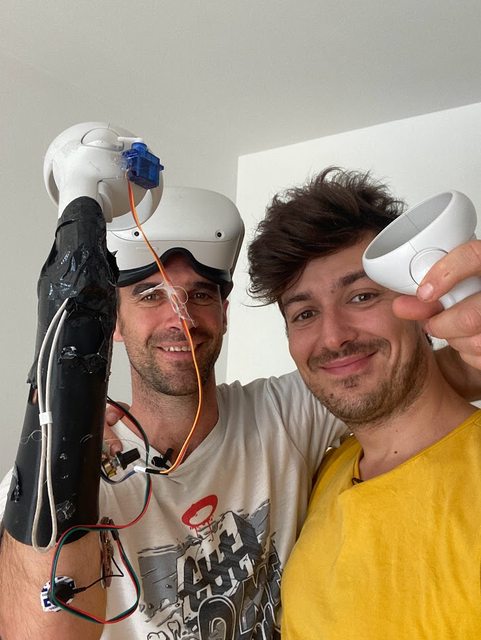 Nicolas Huchet and Valentin Squirelo tinkering adaptive controllers with Oculus Quest 2