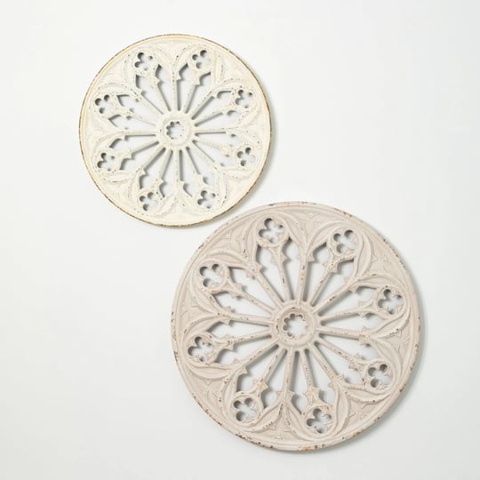 distressed-metal-medallion-set-1
