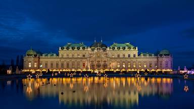 Christmas market at Belvedere in Vienna, Austria (© Diyana Dimitrova/Alamy)