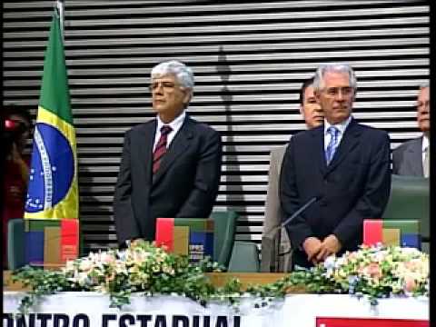 ## Vanusa canta o hino nacional