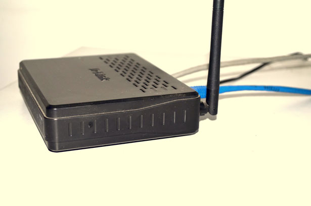 D-Link DIR-300 wireless SOHO router