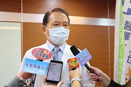 大千医院总裁徐千刚指出打疫苗可以提升保护力，避免重症及死亡发生