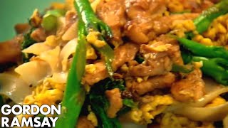 Egg-Fried Rice Noodles with Chicken - Gordon Ramsay