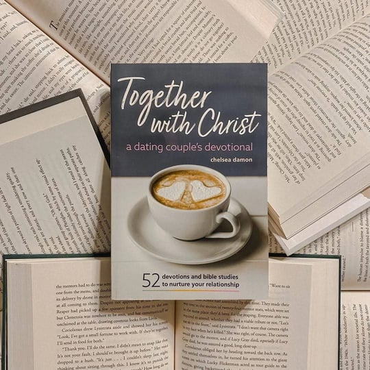 together-with-christ-a-dating-couples-devotional-52-devotions-and-bible-studies-to-nurture-your-rela-1