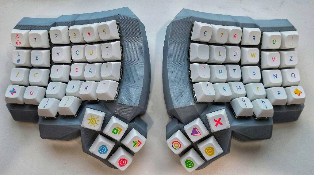 Photo of Erogohaven Dactyl Manuform 5x6