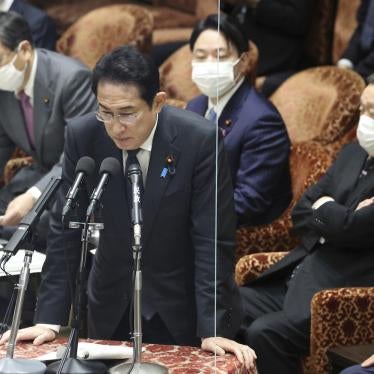 Prime Minister Fumio Kishida apologizes for discriminatory remarks about the LGBT community by his former executive secretary at the House of Representatives.