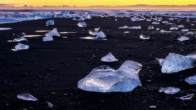 Diamond Beach, Iceland (© Rachid Dahnoun/Tandem Stills + Motion)