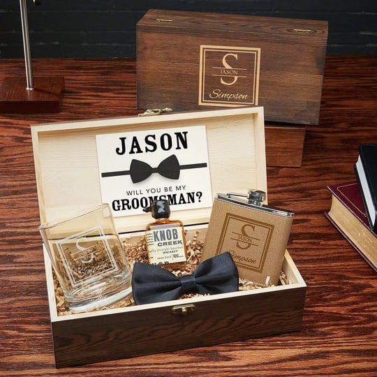 personalized-groomsmen-and-best-man-gift-box-set-1