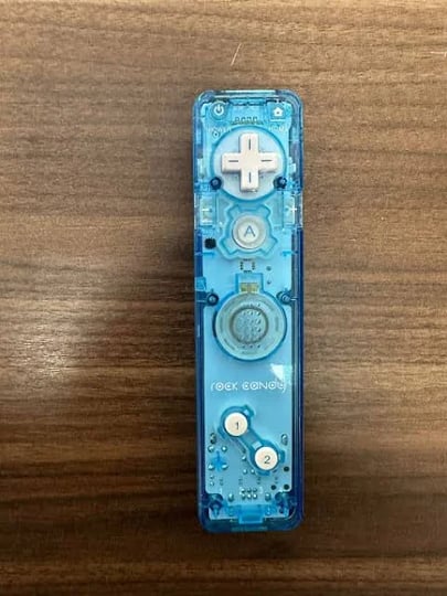rock-candy-light-blue-wii-gesture-remote-wiimote-controller-1