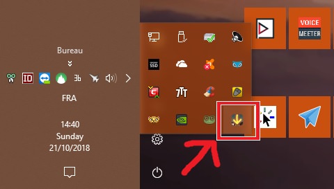 The application icon is in the system tray