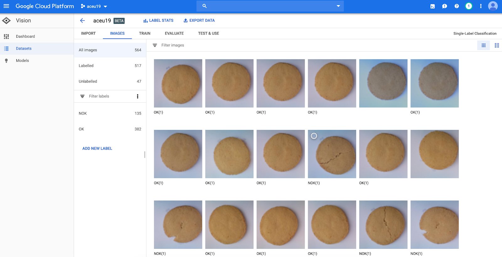 My dataset with the pictures of my cookies and my labels