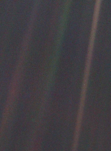 Voyager 1 "Pale Blue Dot" image