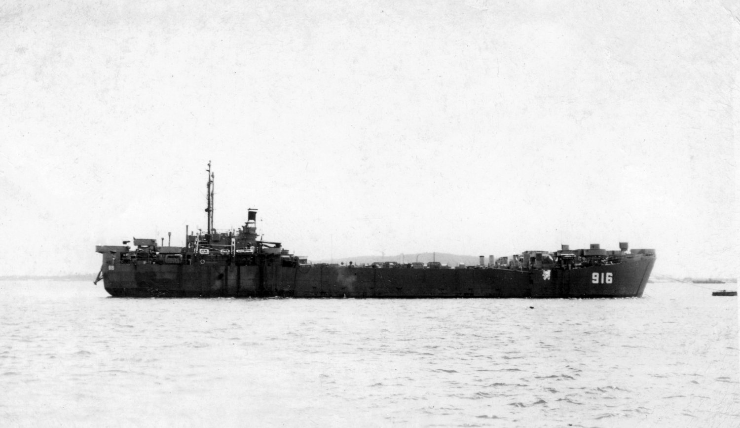 USS LST-916