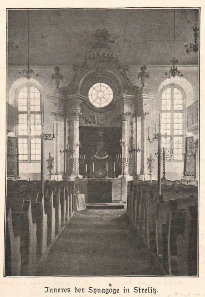 Inneres der Strelitzer Synagoge