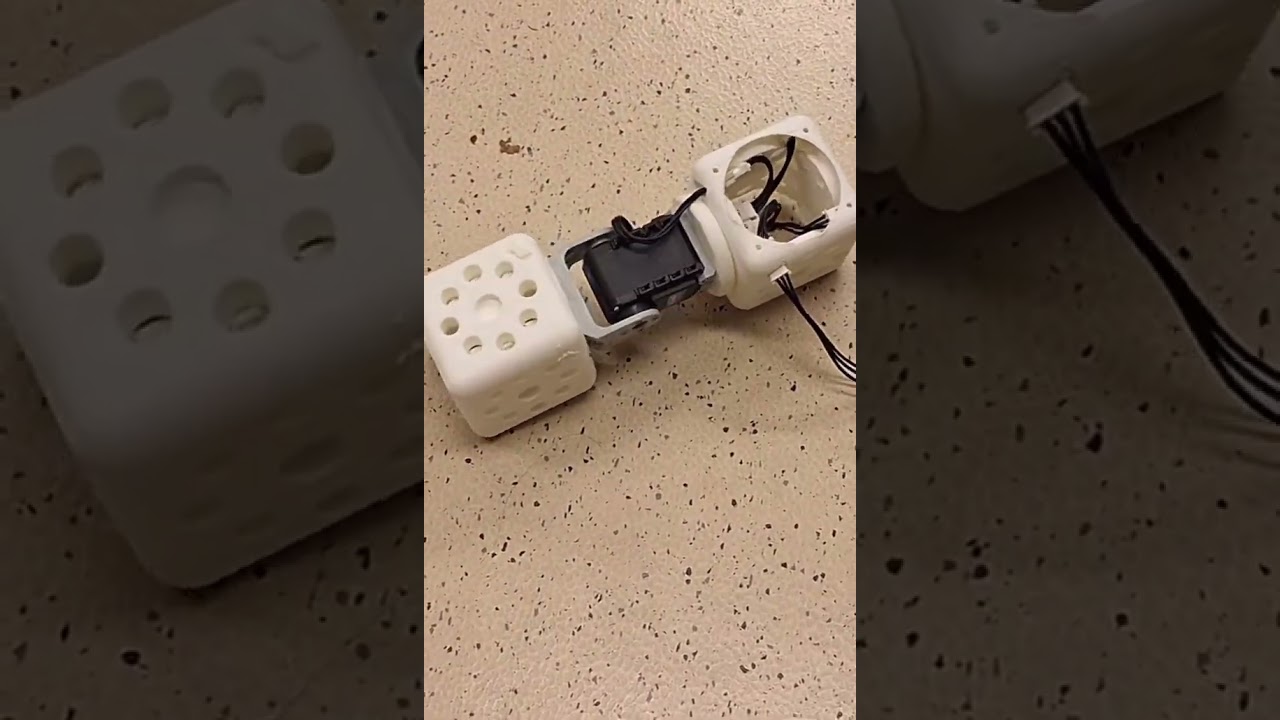 Small worm configuration