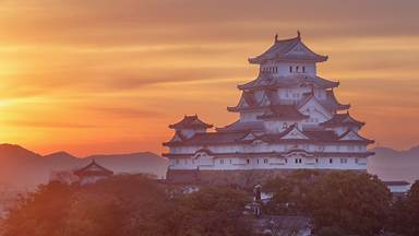 Himeji Castle, Himeji, Hyōgo Prefecture, Japan (© Julian Elliott Photography/Getty Images)