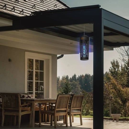 blackdecker-bdpc958-outdoor-hanging-bug-zapper-1