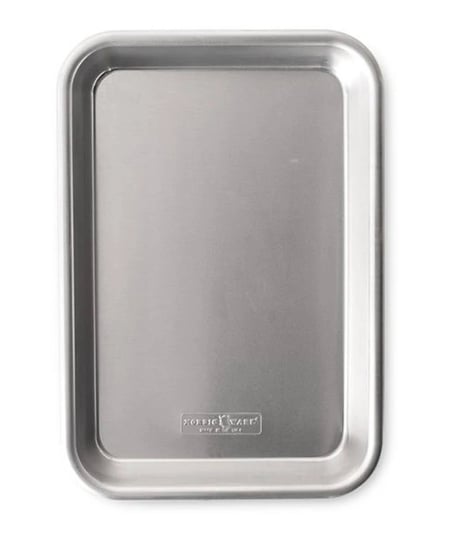 nordic-ware-aluminum-eighth-sheet-pan-1