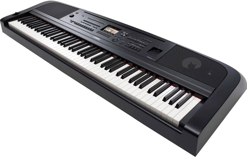 yamaha-dgx670-digital-piano-black-1