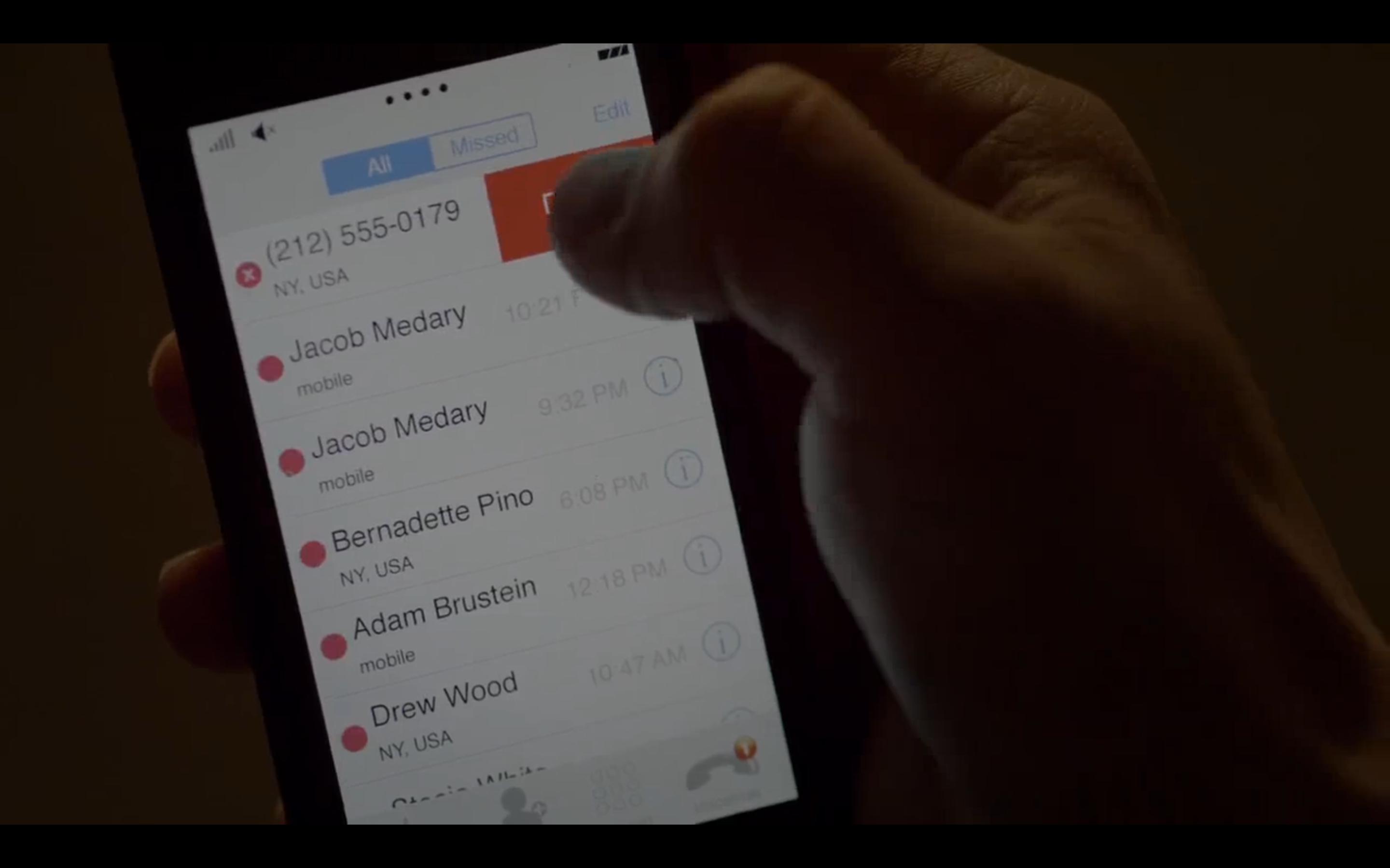 Elliot deletes outgoing call history, :robot: screenshot 📷