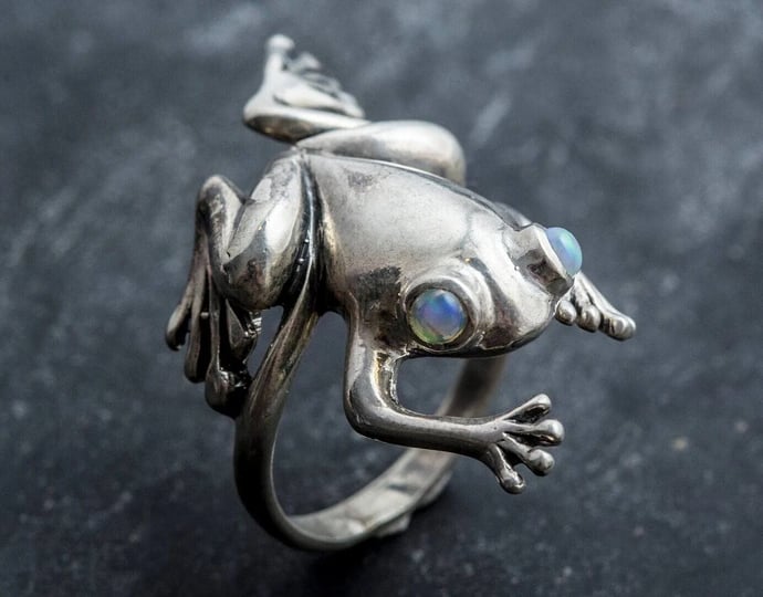 silver-frog-ring-opal-frog-ring-statement-frog-ring-925-sterling-silver-1