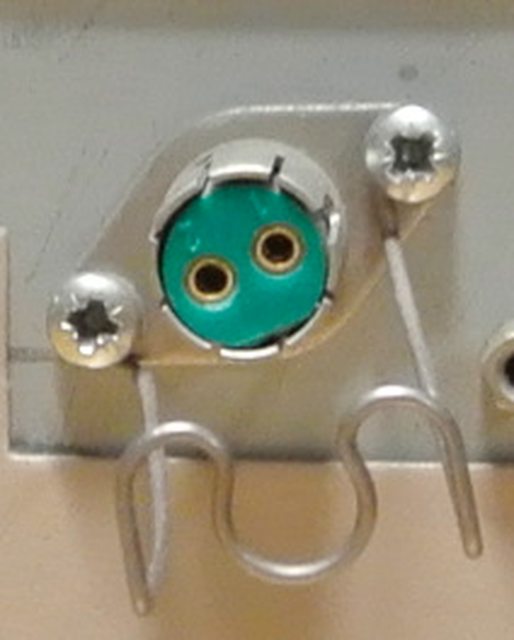 Two wire connector female