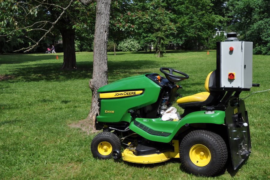 John Deere X300R