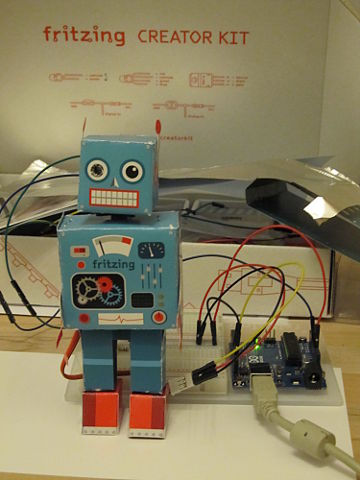 Fritzing Cardboard Bot