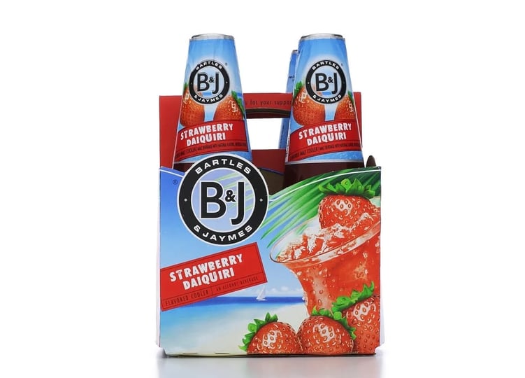 bartles-and-jaymes-cooler-flavored-strawberry-daiquiri-4-bottles-1