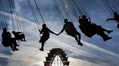 Oktoberfest visitors in Munich, Germany (© Karl-Josef Hildenbrand/Getty Images)