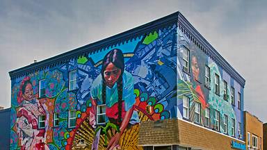 Mural by Betsy Casañas in Buffalo, New York (© Tom Loonan)