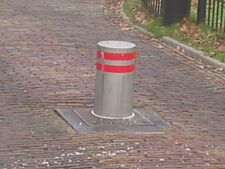 Rising bollard