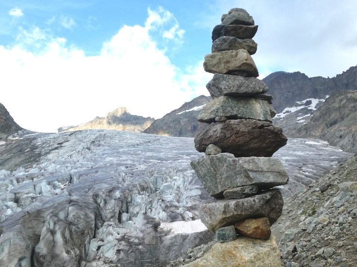 Alpine cairn