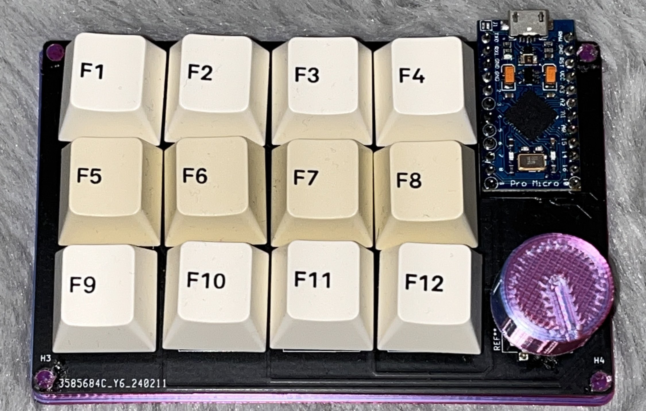 GitHub - OakTreeWC/12KEMP: A 12 key 4by3 macro pad w/ a custom PCB and ...