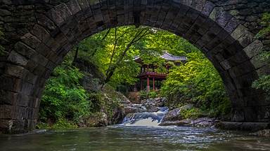 Seungseon Bridge at Seonam Temple in Jogyesan Provincial Park, South Korea (© Aaron Choi/Getty Images)