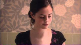 Effy On The Toilet - Skins