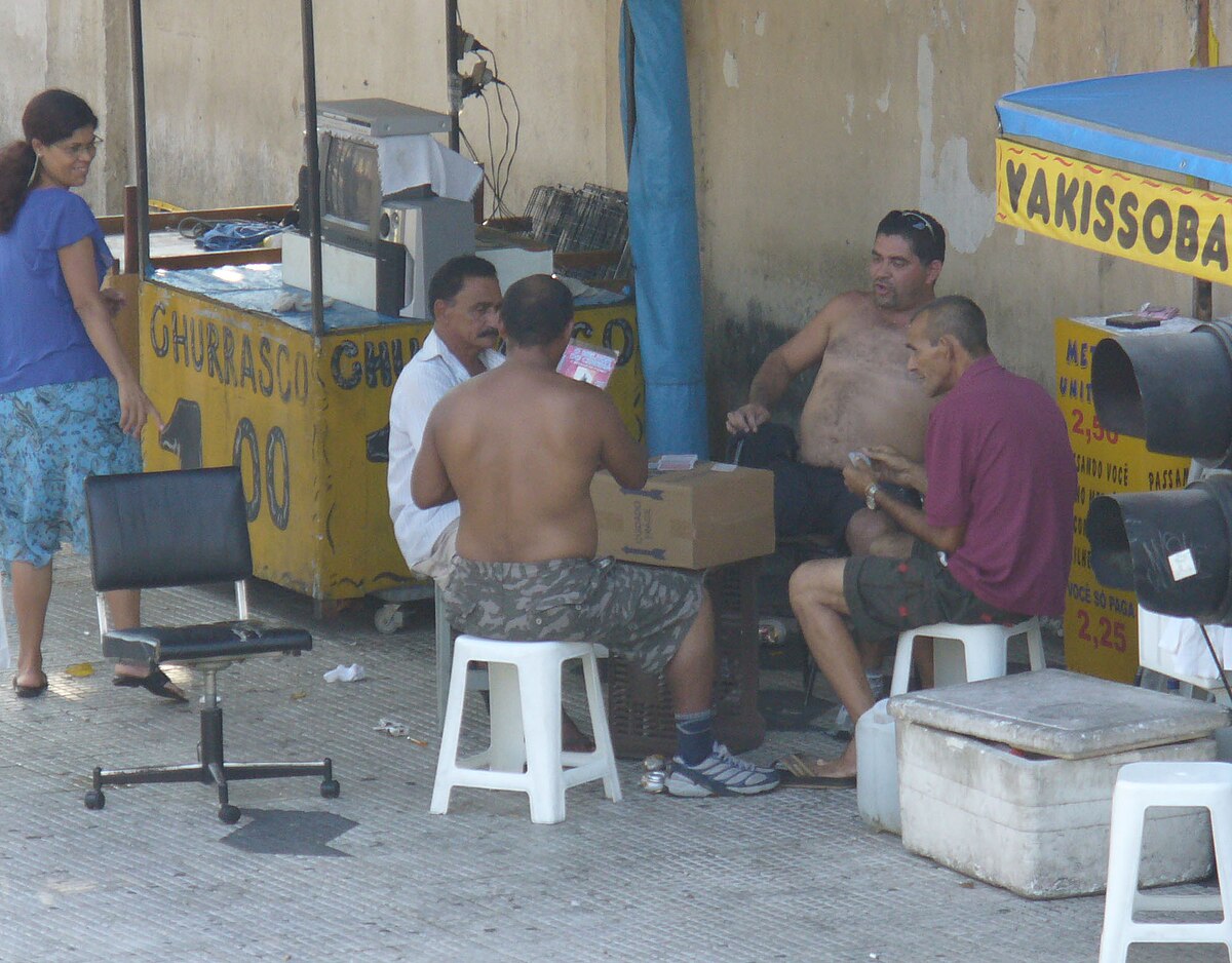 Brazilian Boomers playing Truco