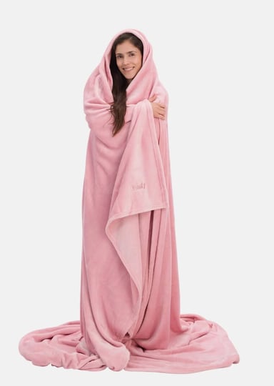 the-comfy-dream-blanket-blush-1