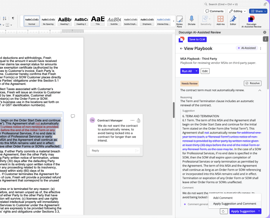 Docusign 智能协议管理的 UI 展示了它如何使用 AI 主动识别风险、义务和潜在问题，例如删除合同中的自动续订条款。