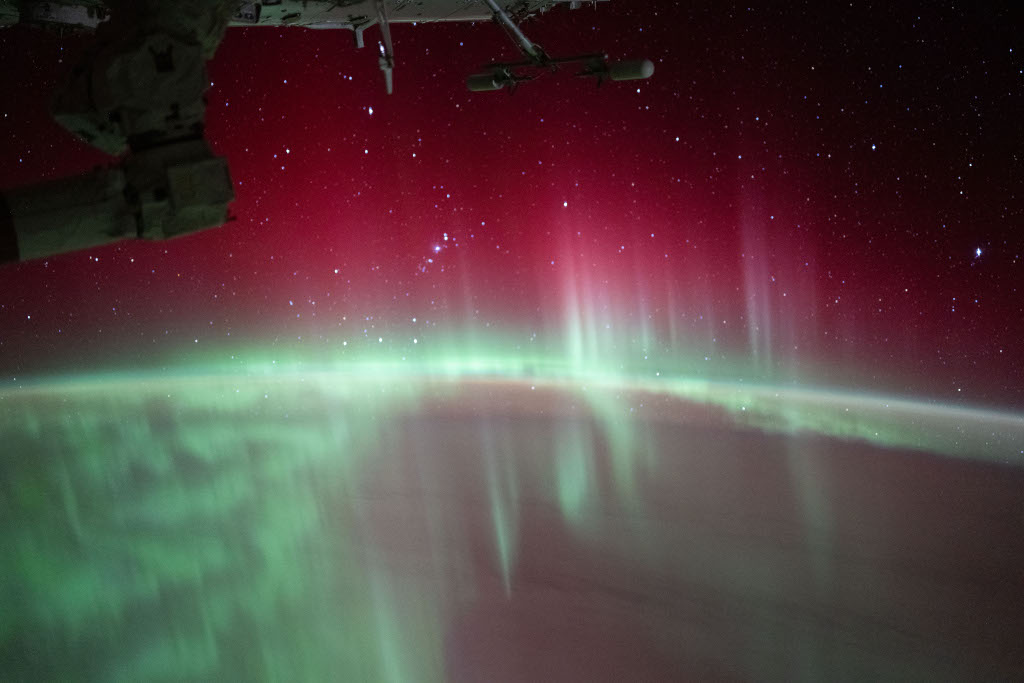 2024-09-13 Aurora Australis and the International Space Station NASA