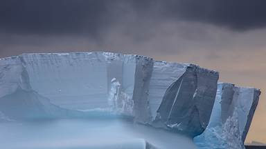 https://cn.bing.com/th?id=OHR.IcebergAntarctica_ZH-CN2053356825&w=384&h=216