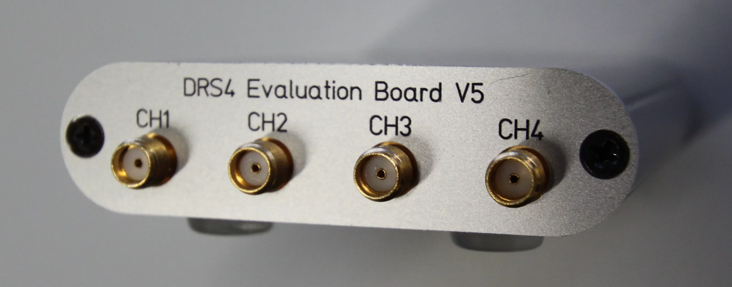 PSI DRS4 Evaluation Board V5