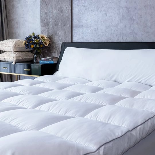 marine-moon-mattress-topper-queen-cooling-plush-pillow-top-mattress-pad-bed-topper-hotel-quality-dow-1