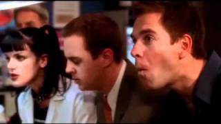 NCIS 2 IDIOTS 1 KEYBOARD