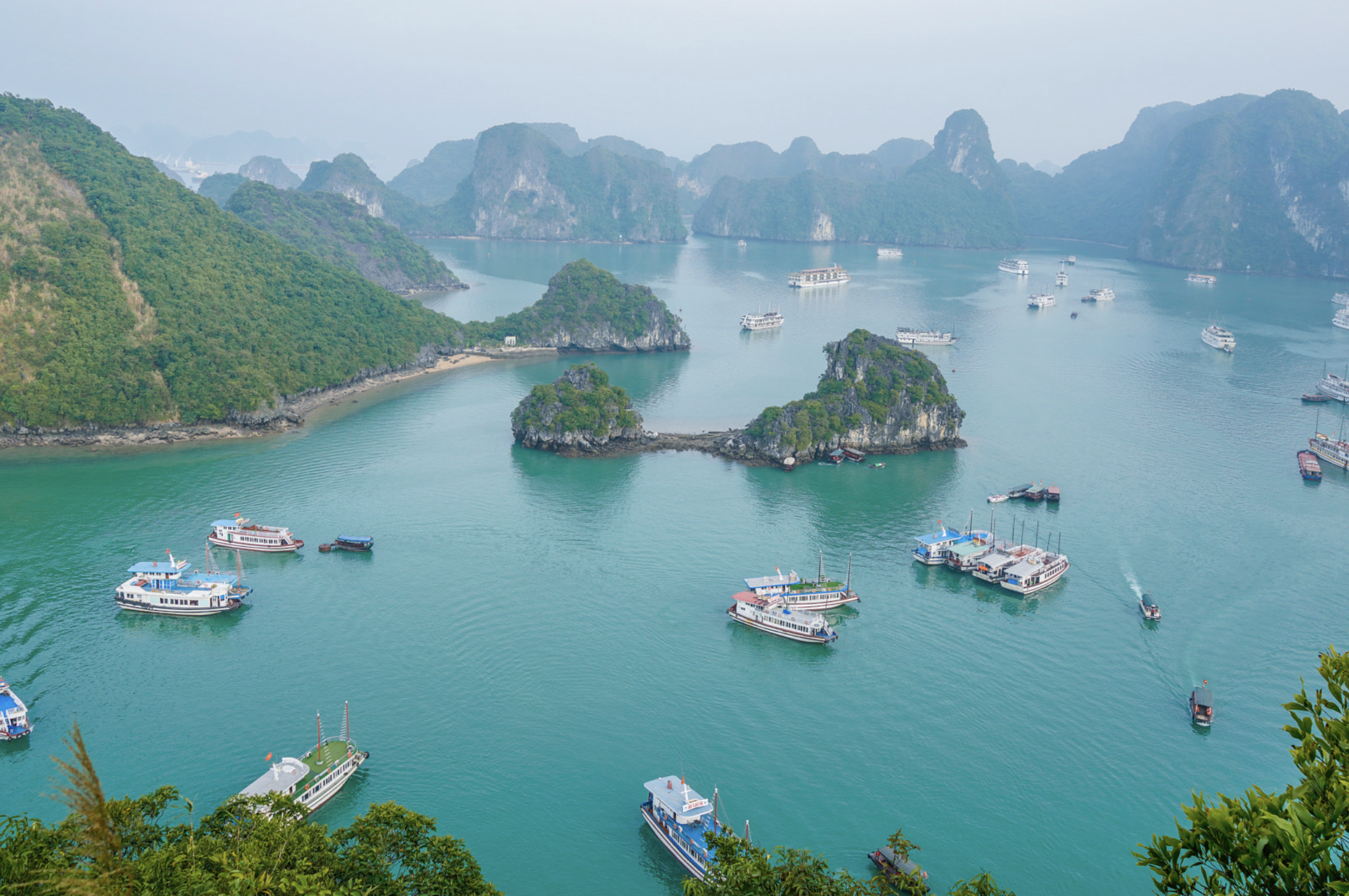 Halong bay day cruise - Halong sunny