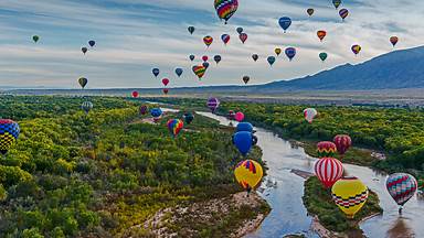 Hot air balloons at the Albuquerque International Balloon Fiesta in Albuquerque, New Mexico (© gmeland/Shutterstock)