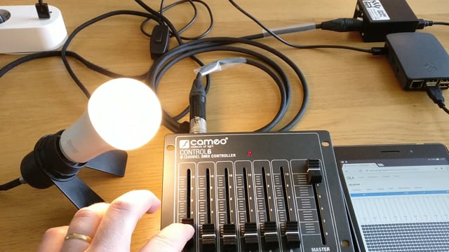 IKEA Trådfri bulb controlled with DMX - video clip