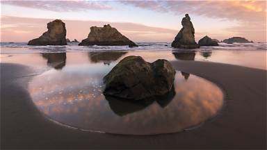 https://cn.bing.com/th?id=OHR.BandonBeach_ZH-CN3684356649&w=384&h=216