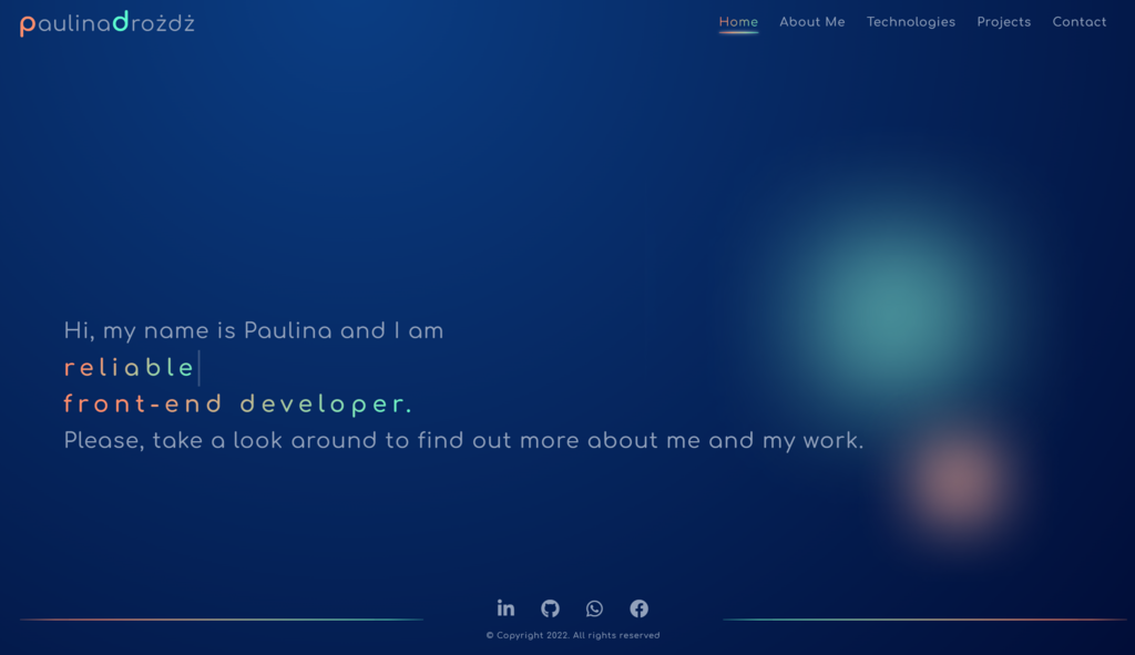 homePage- paulina drozdz logo in the right corner, menu in the left corner, footer with social media center aligned on the bottom of the page, hero text in the middle of the page and two ghost shadows in the background